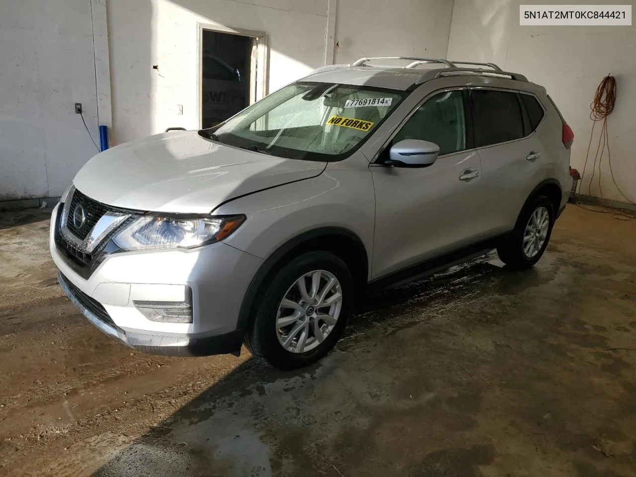 2019 Nissan Rogue S VIN: 5N1AT2MT0KC844421 Lot: 77691814