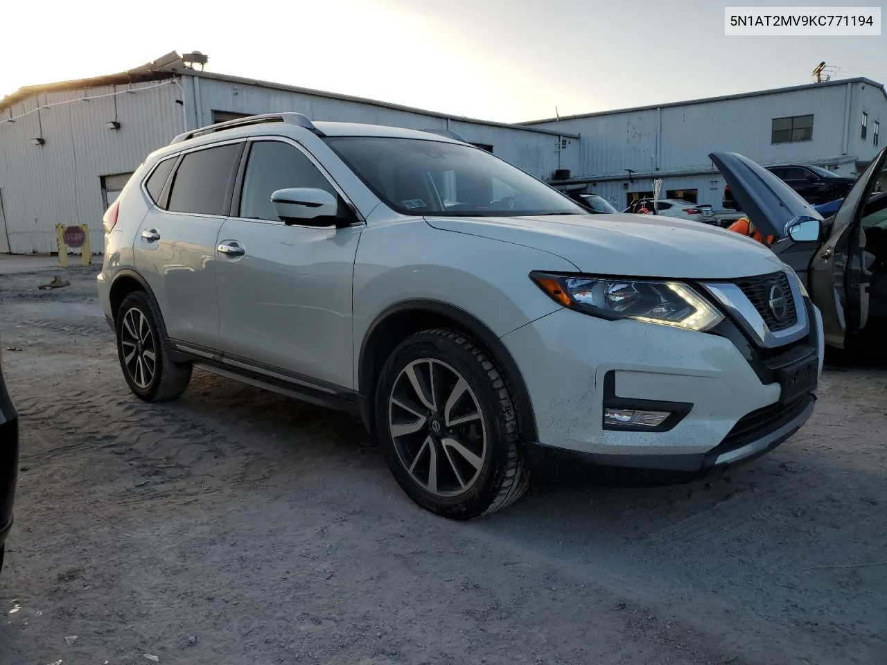 2019 Nissan Rogue S VIN: 5N1AT2MV9KC771194 Lot: 78583534