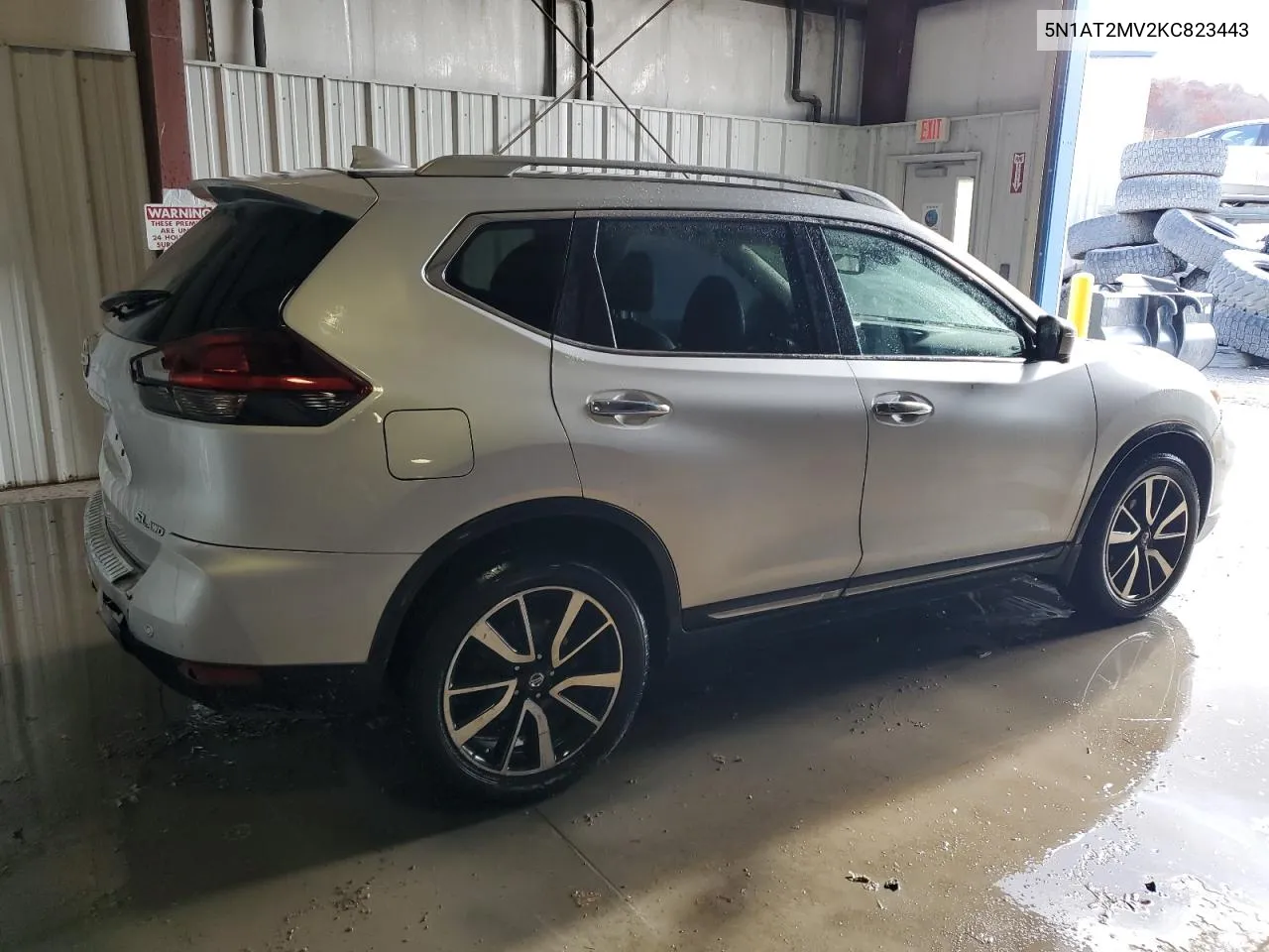 2019 Nissan Rogue S VIN: 5N1AT2MV2KC823443 Lot: 79713594