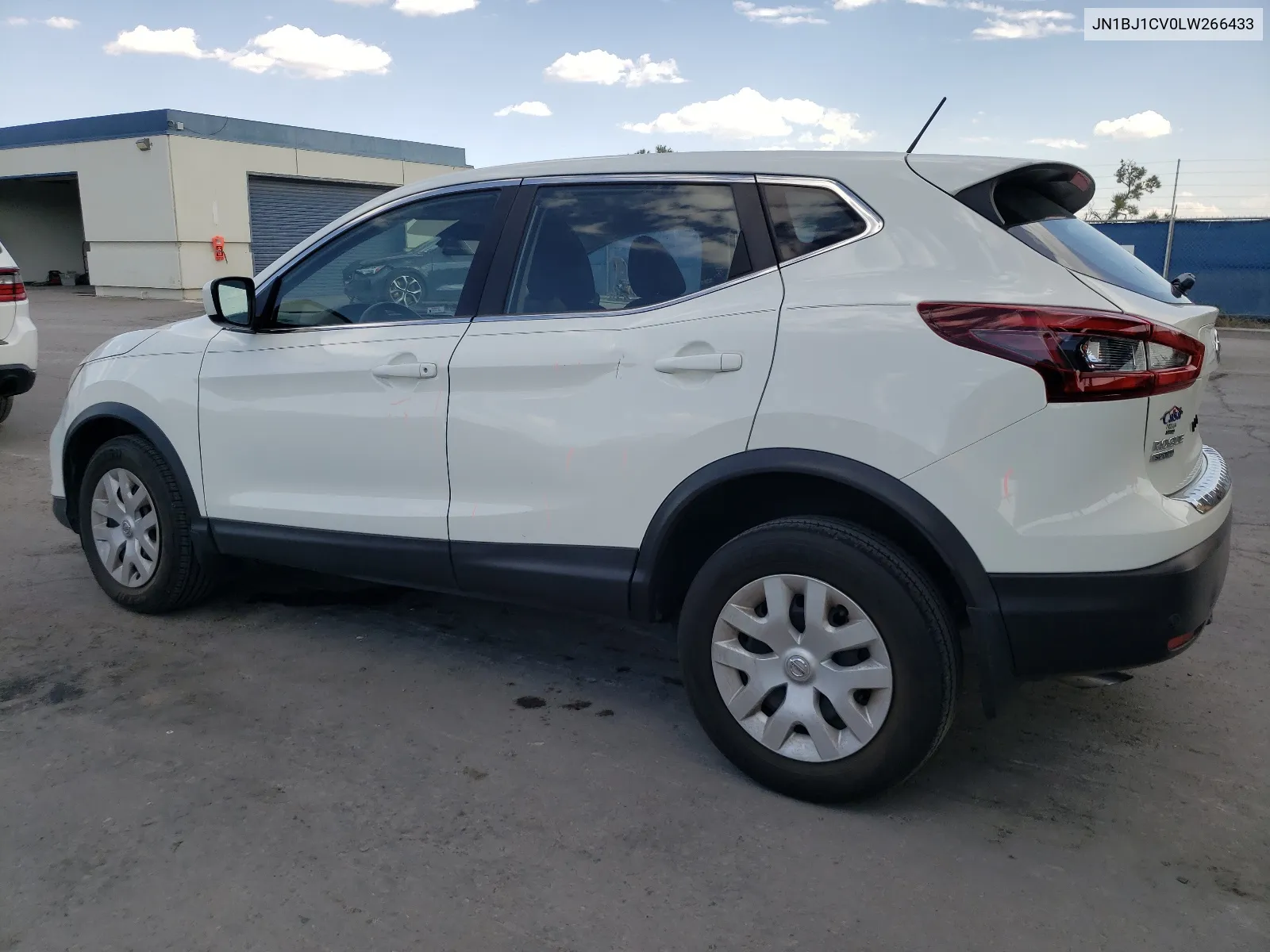 2020 Nissan Rogue Sport S VIN: JN1BJ1CV0LW266433 Lot: 62072574