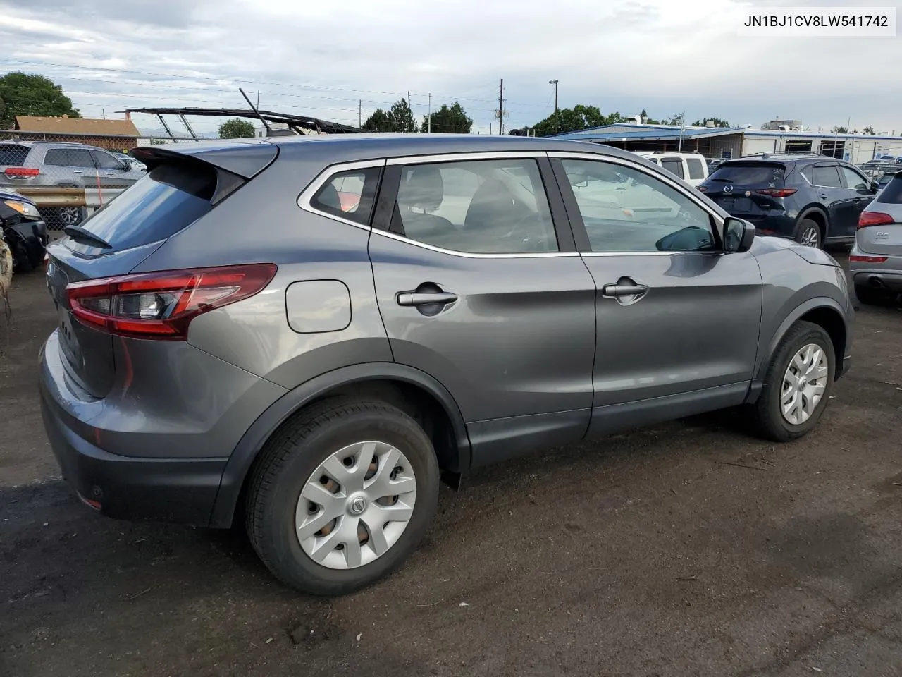 JN1BJ1CV8LW541742 2020 Nissan Rogue Sport S