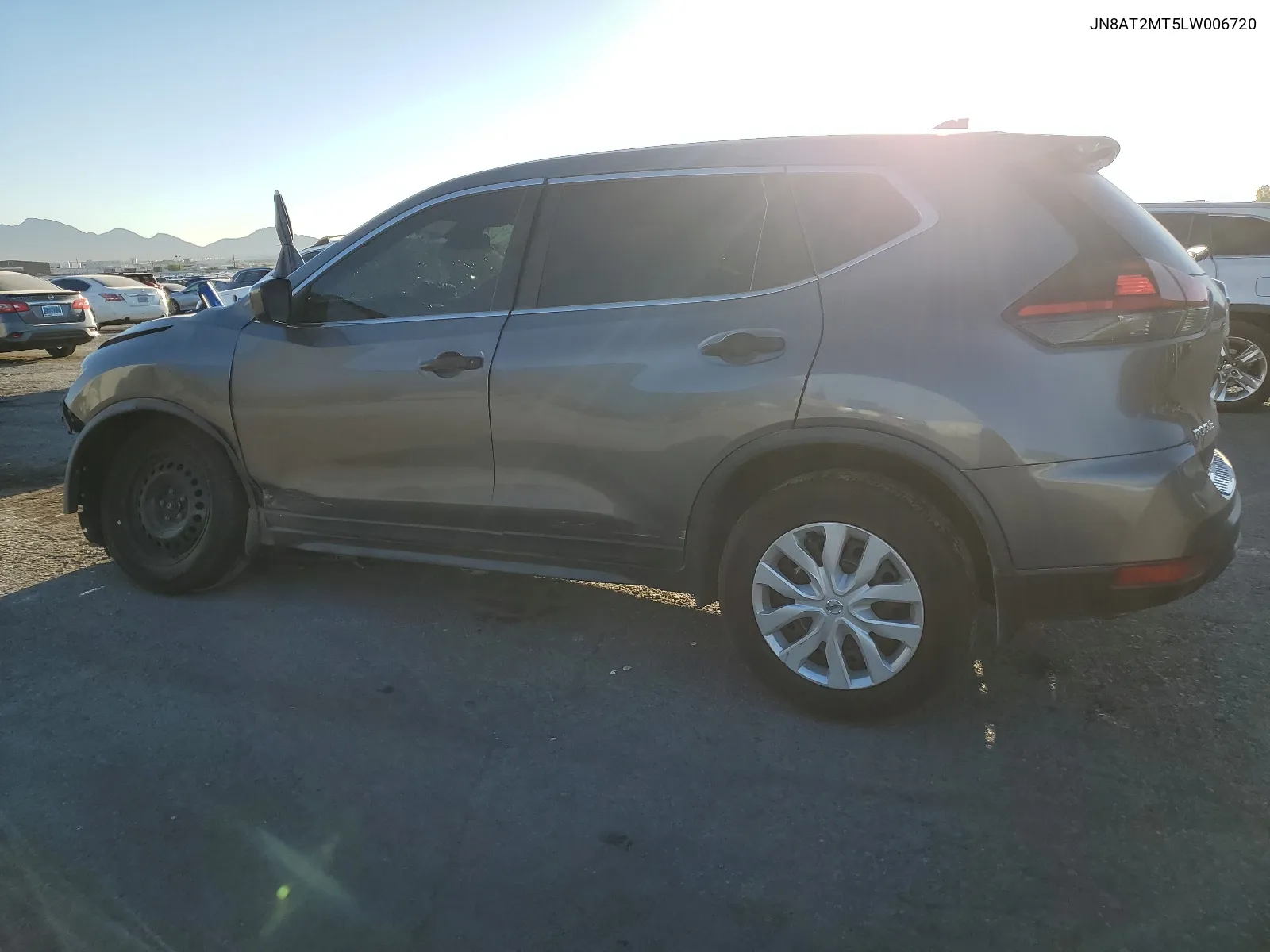 JN8AT2MT5LW006720 2020 Nissan Rogue S