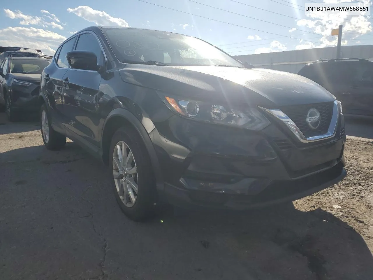 2021 Nissan Rogue Sport S VIN: JN1BJ1AW4MW668551 Lot: 67697534