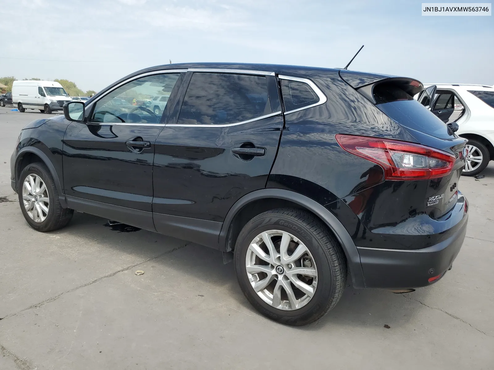 2021 Nissan Rogue Sport S VIN: JN1BJ1AVXMW563746 Lot: 68297984