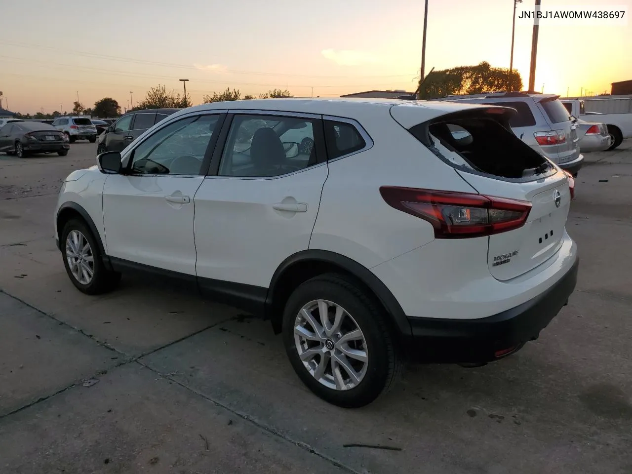 2021 Nissan Rogue Sport S VIN: JN1BJ1AW0MW438697 Lot: 76027214