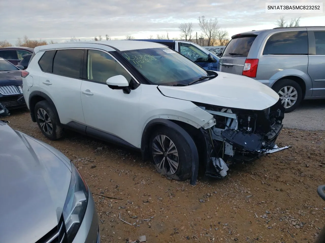 2021 Nissan Rogue Sv VIN: 5N1AT3BA5MC823252 Lot: 81679213