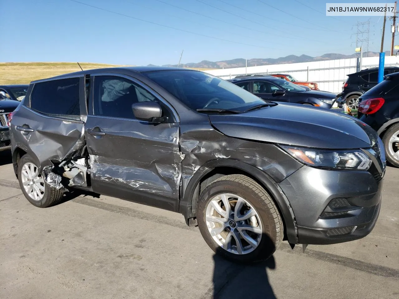 2022 Nissan Rogue Sport S VIN: JN1BJ1AW9NW682317 Lot: 67726964