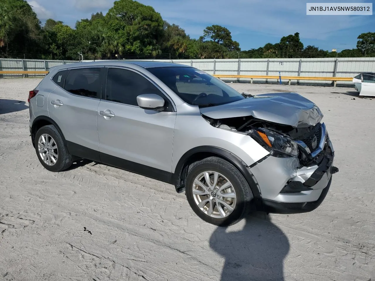 2022 Nissan Rogue Sport S VIN: JN1BJ1AV5NW580312 Lot: 74573204