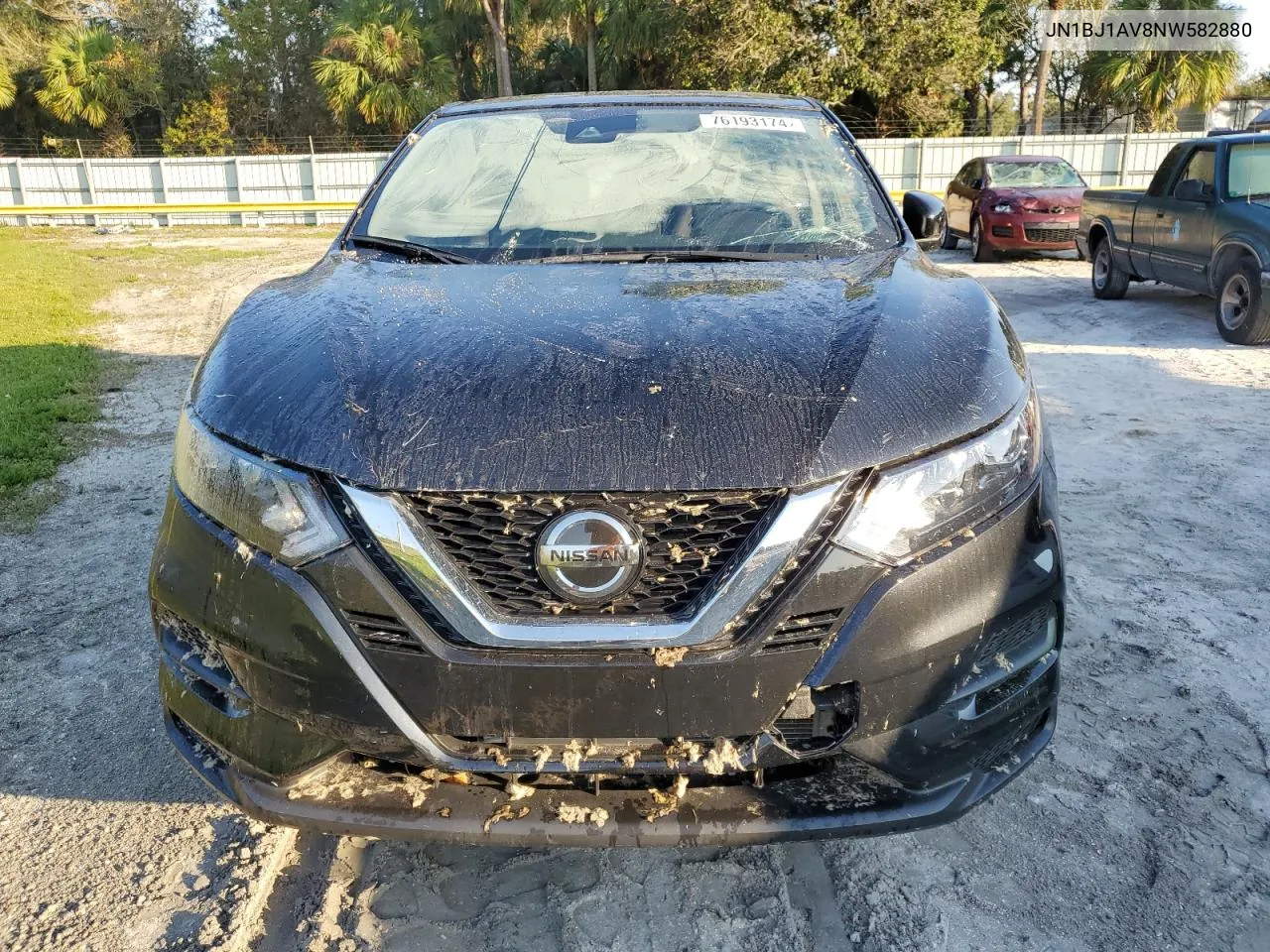 2022 Nissan Rogue Sport S VIN: JN1BJ1AV8NW582880 Lot: 76193174