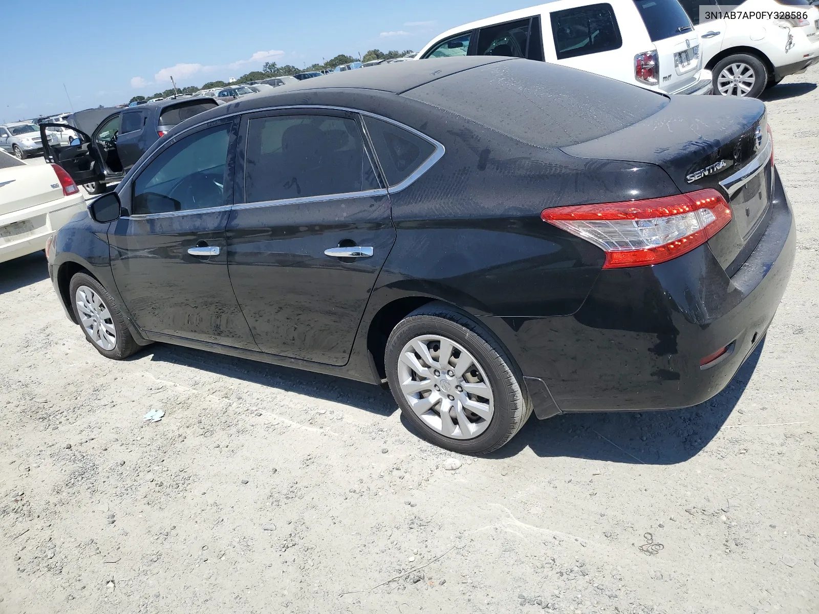 2015 Nissan Sentra S VIN: 3N1AB7AP0FY328586 Lot: 63267584