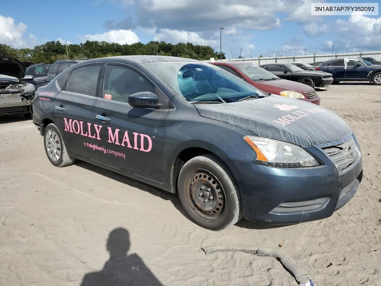 2015 Nissan Sentra S VIN: 3N1AB7AP7FY352092 Lot: 75875344