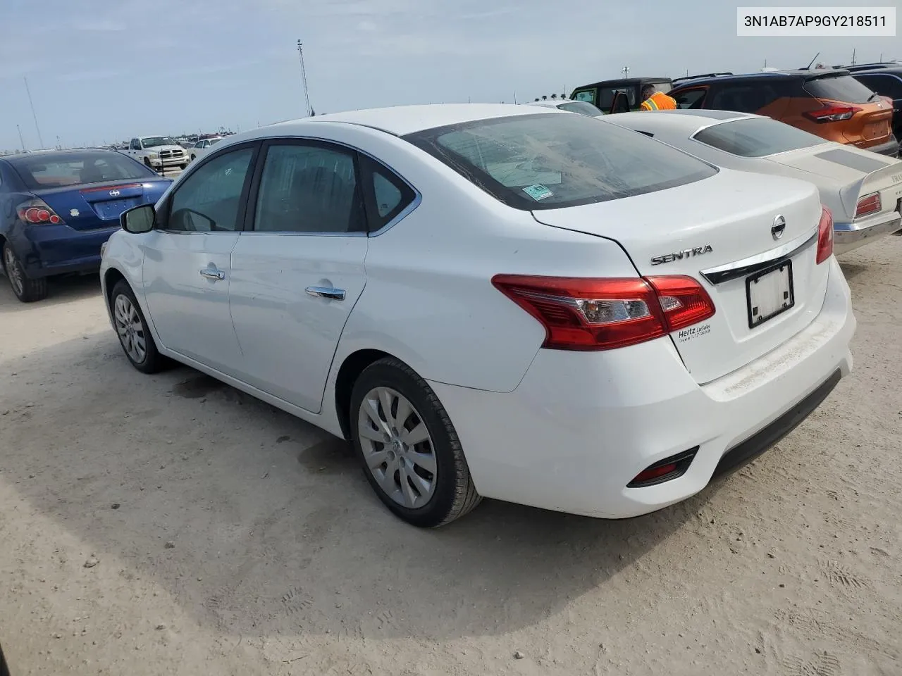 3N1AB7AP9GY218511 2016 Nissan Sentra S