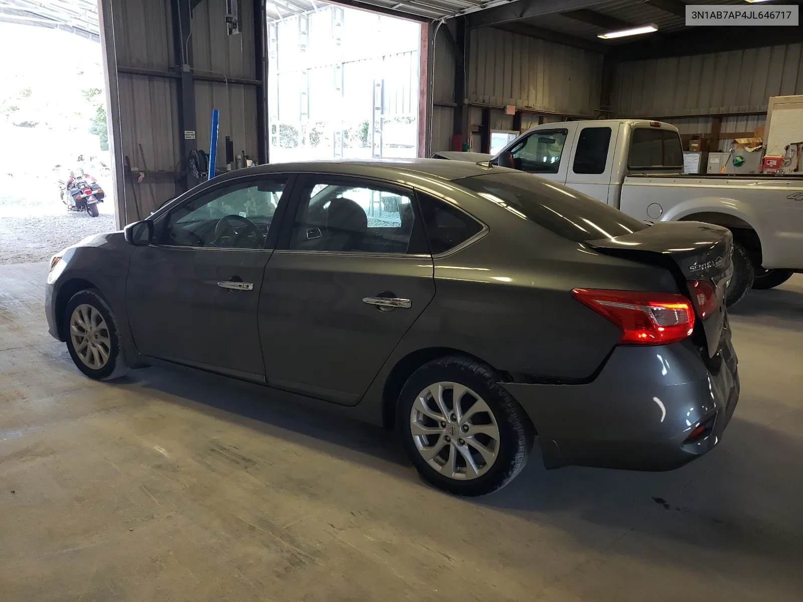 2018 Nissan Sentra S VIN: 3N1AB7AP4JL646717 Lot: 68449834