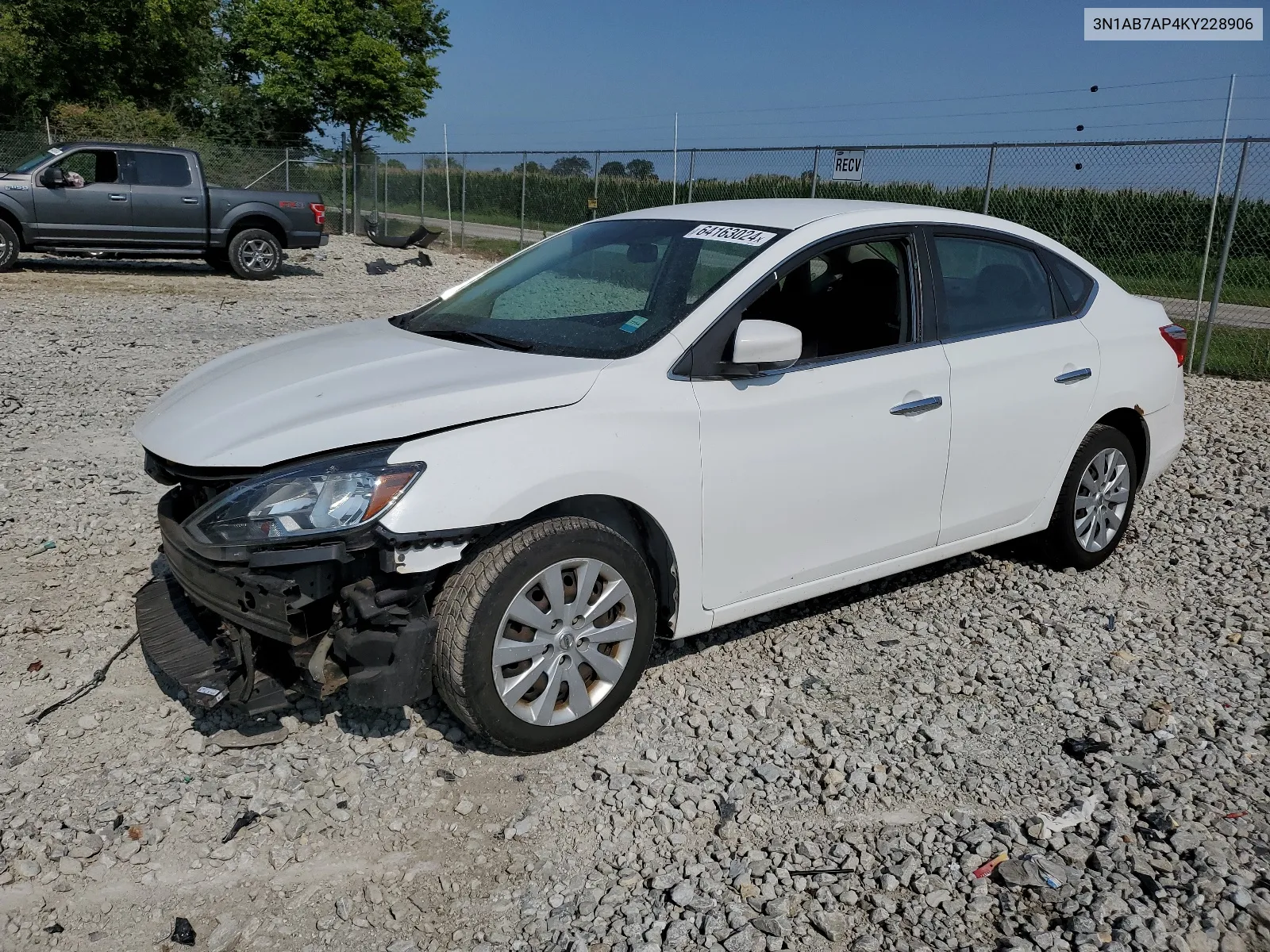 3N1AB7AP4KY228906 2019 Nissan Sentra S