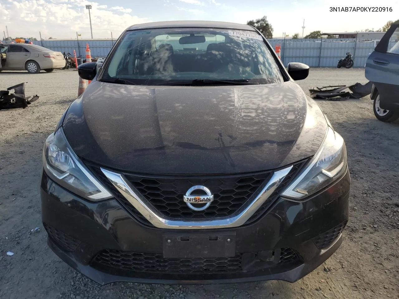 2019 Nissan Sentra S VIN: 3N1AB7AP0KY220916 Lot: 77047754