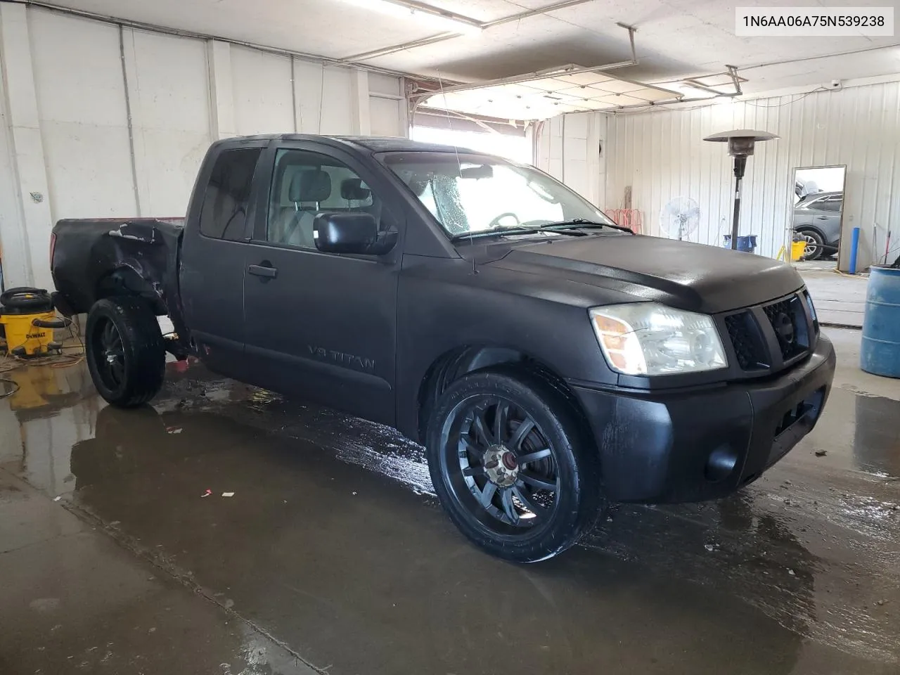 2005 Nissan Titan Xe VIN: 1N6AA06A75N539238 Lot: 77247134