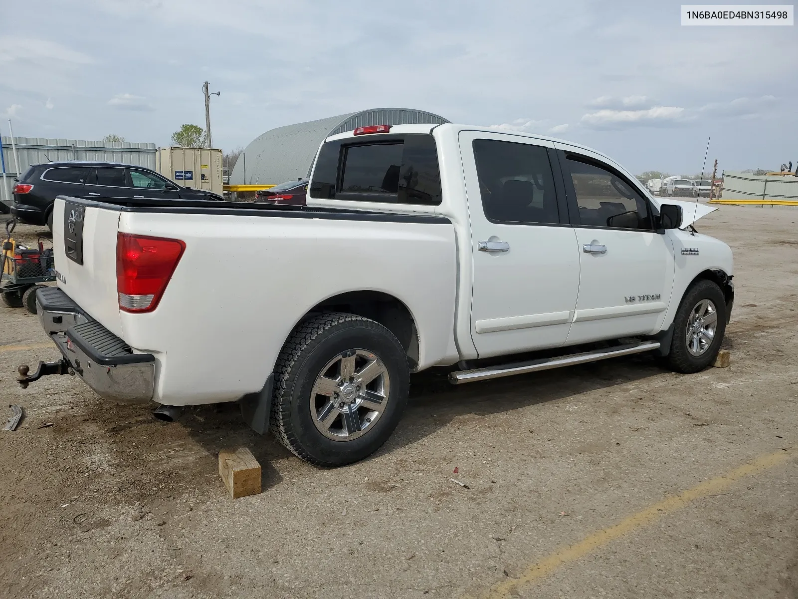 1N6BA0ED4BN315498 2011 Nissan Titan S