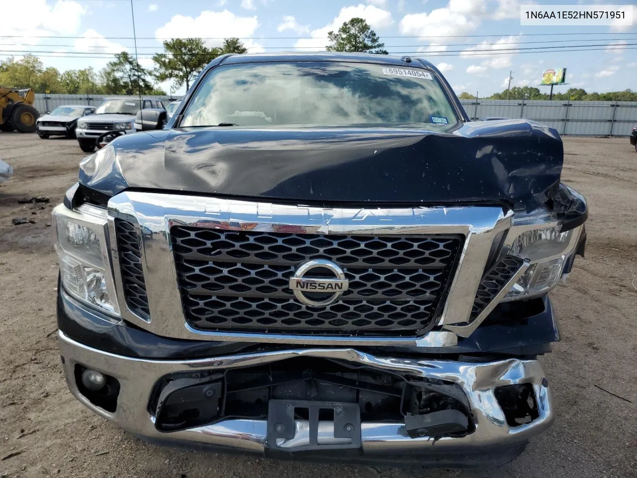 2017 Nissan Titan Sv VIN: 1N6AA1E52HN571951 Lot: 69514054