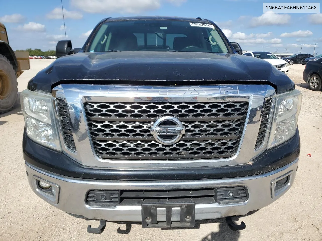 1N6BA1F45HN511463 2017 Nissan Titan Xd Sl