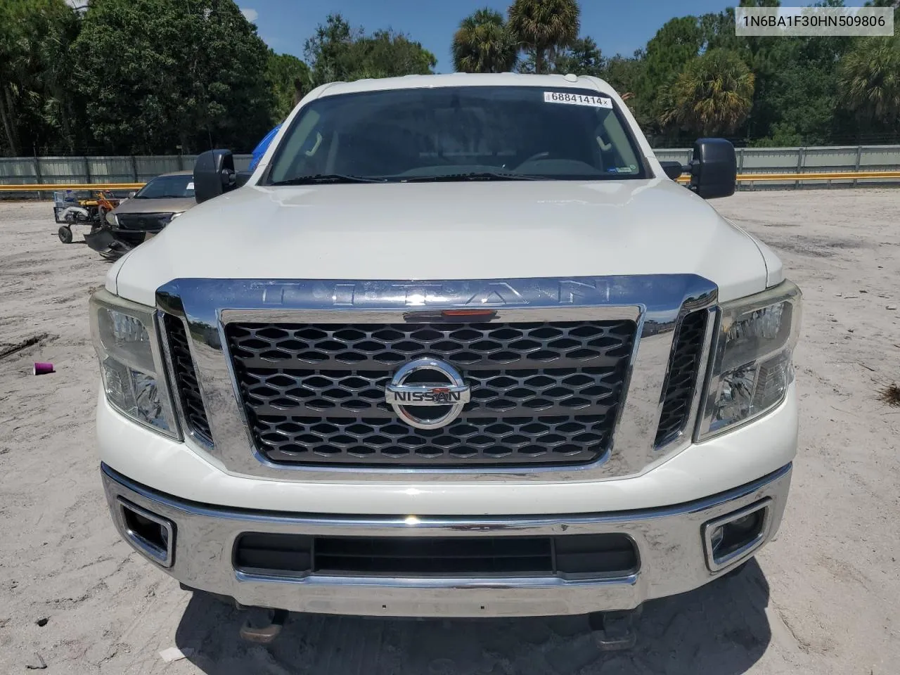 1N6BA1F30HN509806 2017 Nissan Titan Xd S