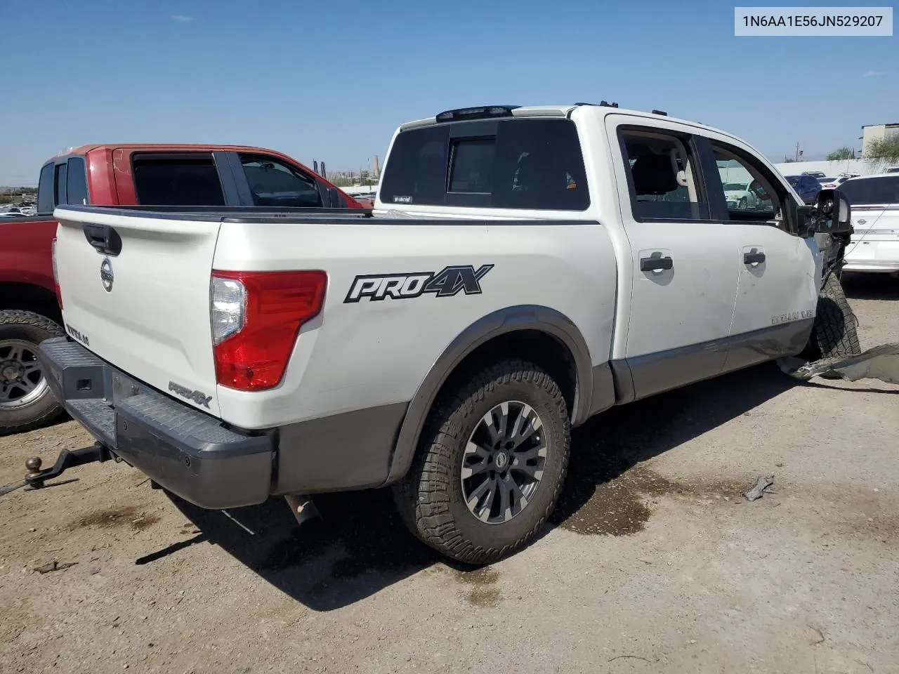 1N6AA1E56JN529207 2018 Nissan Titan Sv