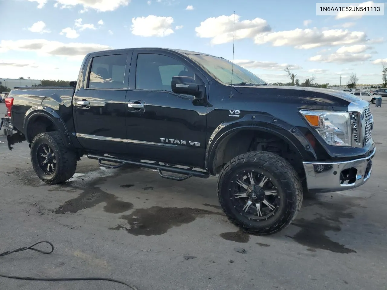 1N6AA1E52JN541113 2018 Nissan Titan Sv