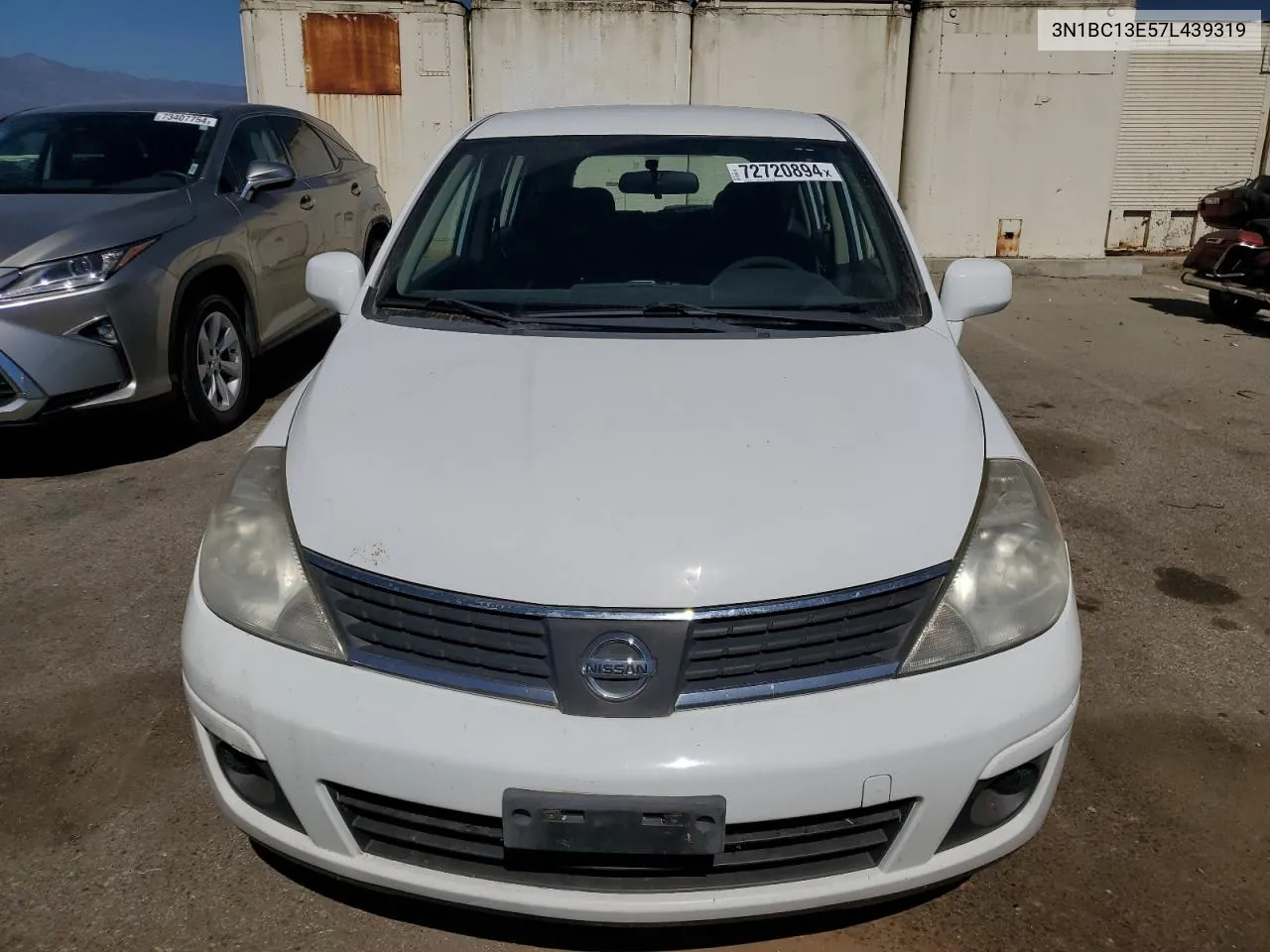 2007 Nissan Versa S VIN: 3N1BC13E57L439319 Lot: 72720894