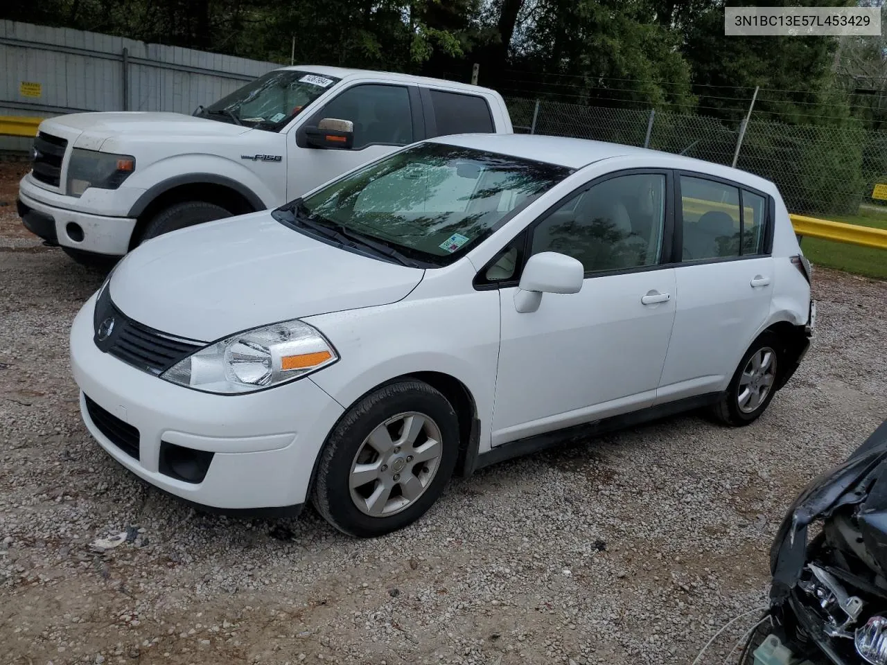 2007 Nissan Versa S VIN: 3N1BC13E57L453429 Lot: 74750414