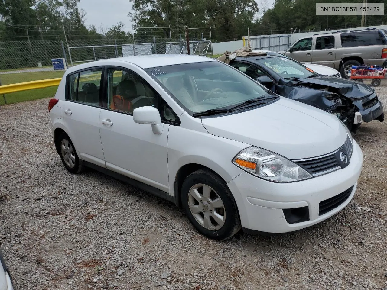 2007 Nissan Versa S VIN: 3N1BC13E57L453429 Lot: 74750414