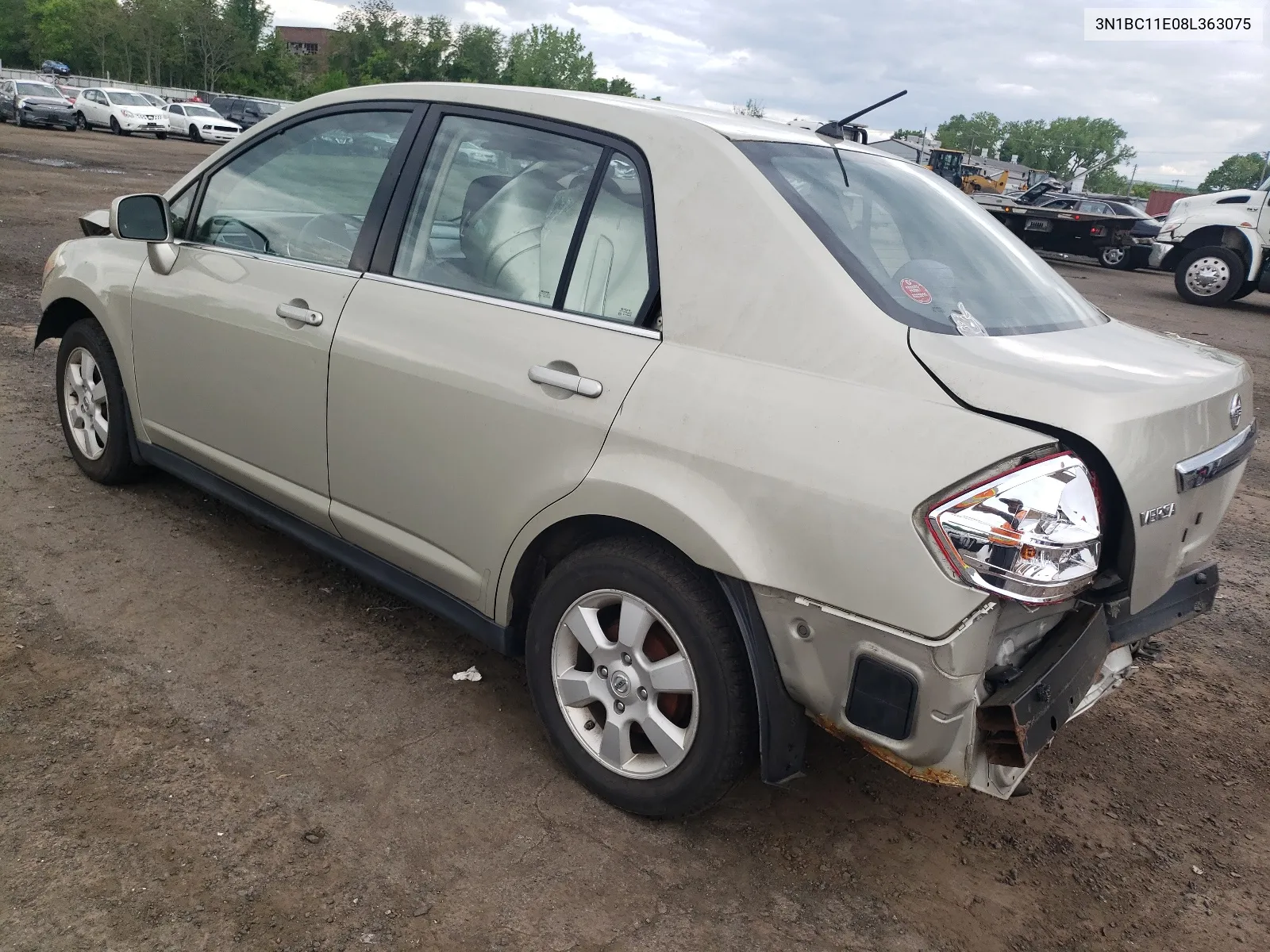 3N1BC11E08L363075 2008 Nissan Versa S