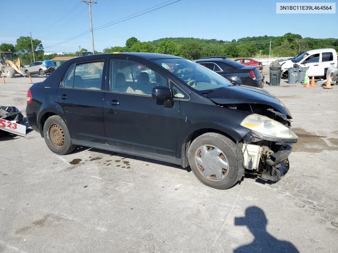 2009 Nissan Versa S VIN: 3N1BC11E39L464564 Lot: 53163174