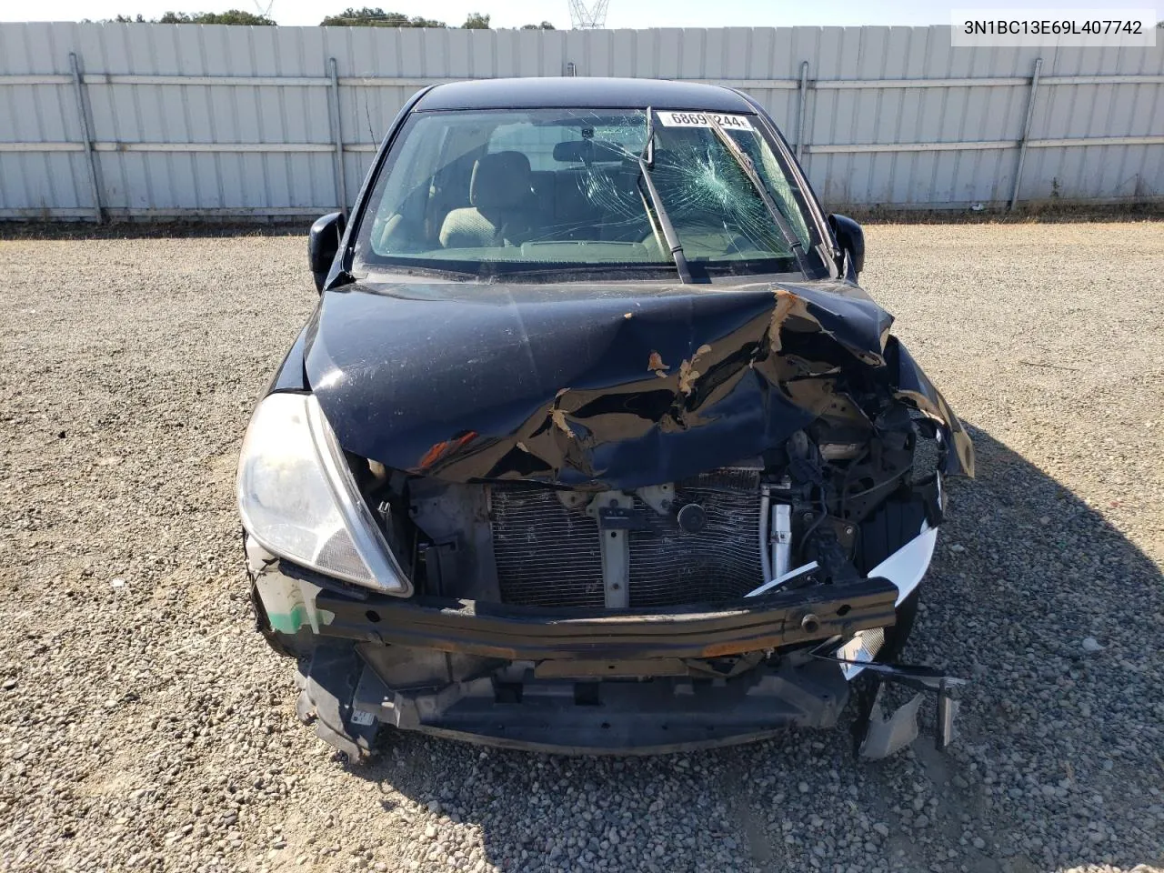 2009 Nissan Versa S VIN: 3N1BC13E69L407742 Lot: 68697244