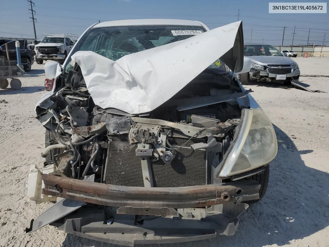 2009 Nissan Versa S VIN: 3N1BC13E19L405672 Lot: 68870294