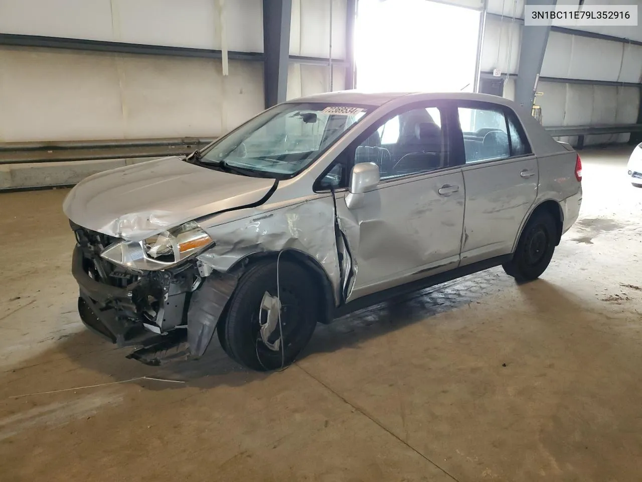 2009 Nissan Versa S VIN: 3N1BC11E79L352916 Lot: 72369534