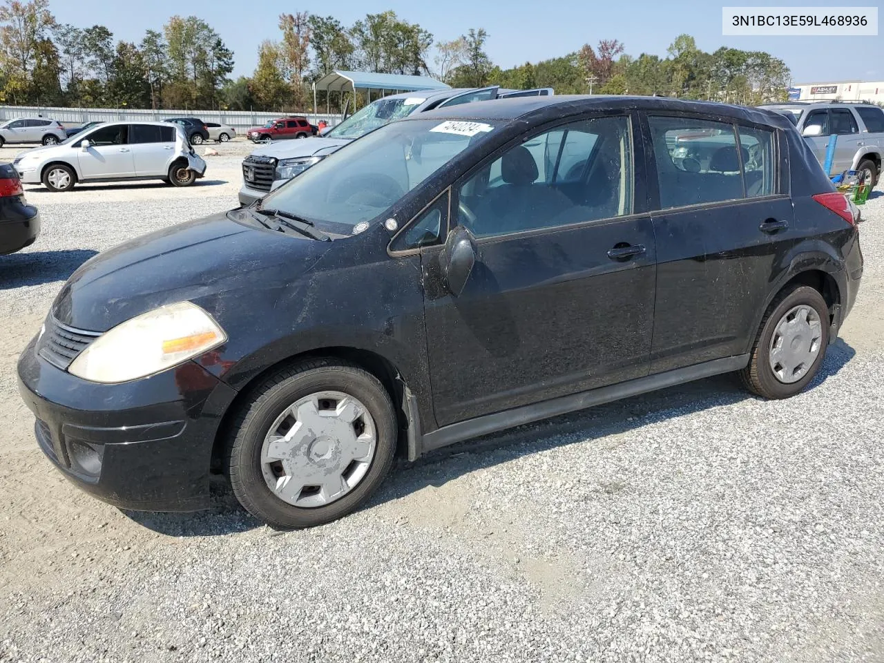 2009 Nissan Versa S VIN: 3N1BC13E59L468936 Lot: 74840234