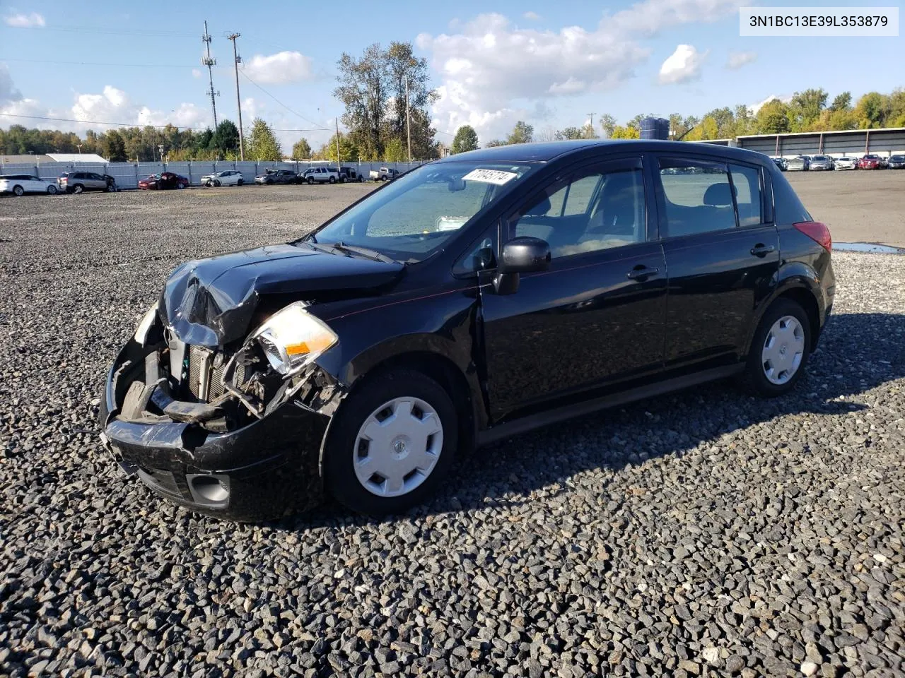 2009 Nissan Versa S VIN: 3N1BC13E39L353879 Lot: 77045774