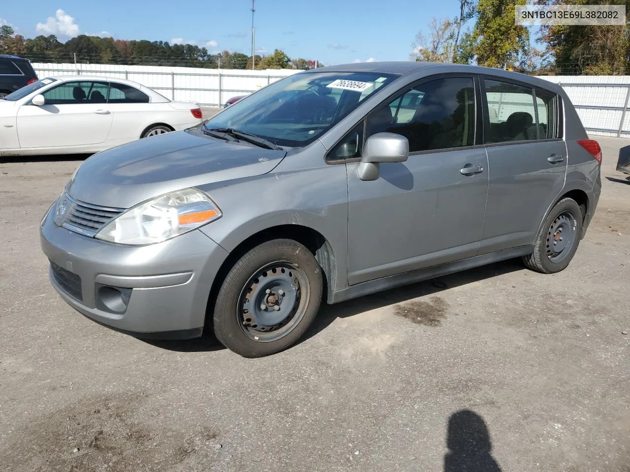 2009 Nissan Versa S VIN: 3N1BC13E69L382082 Lot: 78638694