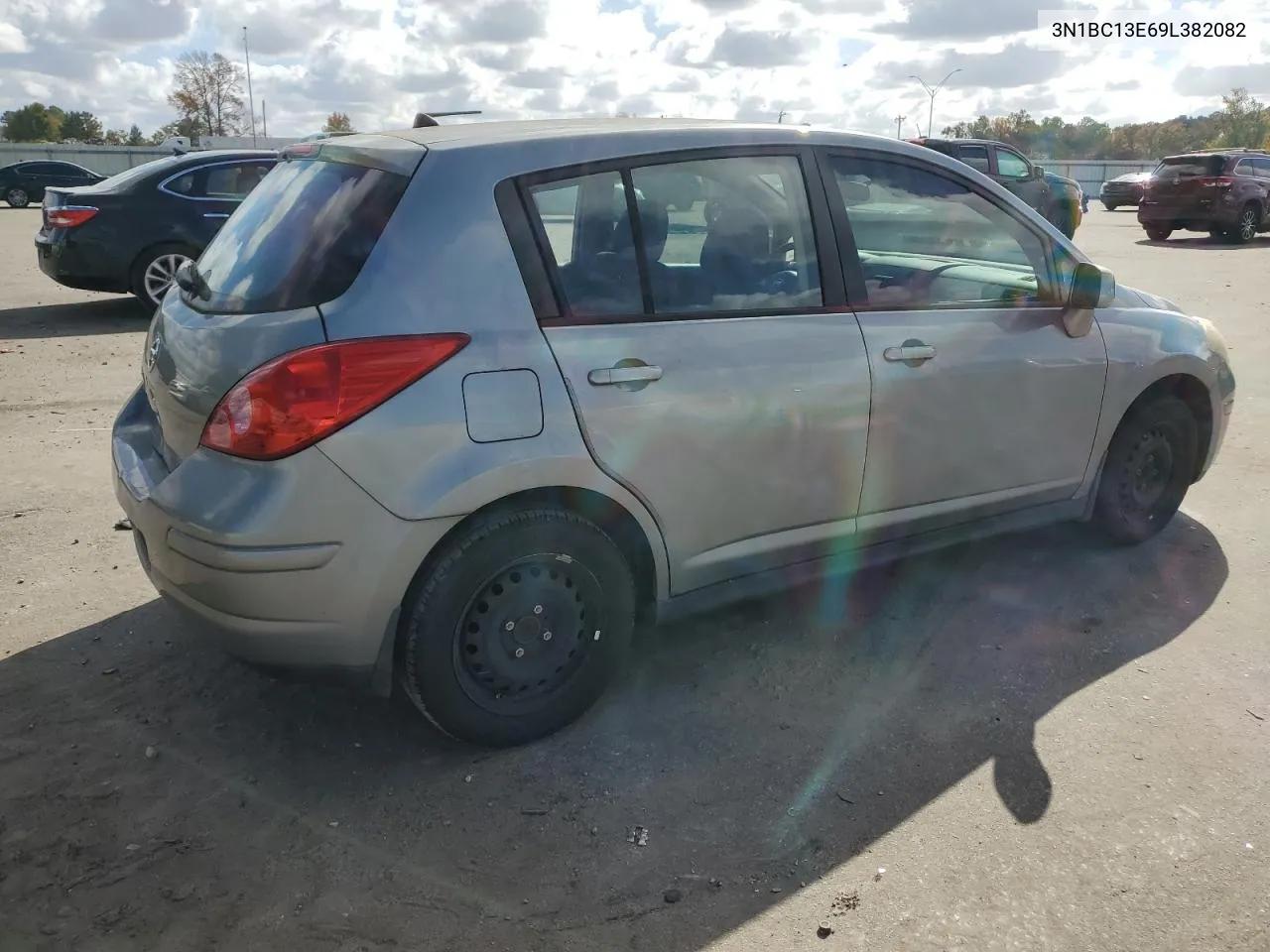 2009 Nissan Versa S VIN: 3N1BC13E69L382082 Lot: 78638694