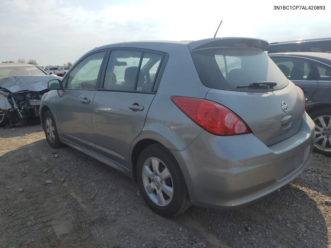 2010 Nissan Versa S VIN: 3N1BC1CP7AL420893 Lot: 75105404