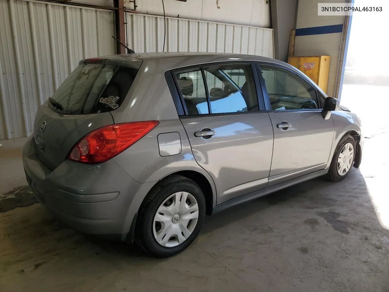 2010 Nissan Versa S VIN: 3N1BC1CP9AL463163 Lot: 77005334