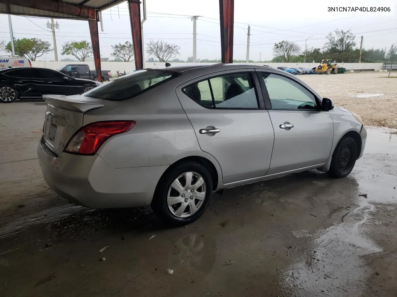 2013 Nissan Versa S VIN: 3N1CN7AP4DL824906 Lot: 72117604