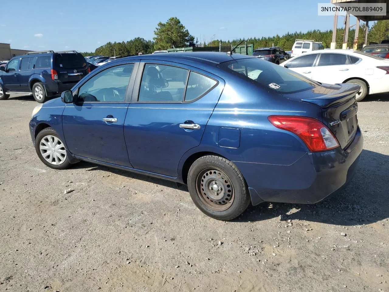 2013 Nissan Versa S VIN: 3N1CN7AP7DL889409 Lot: 77620664