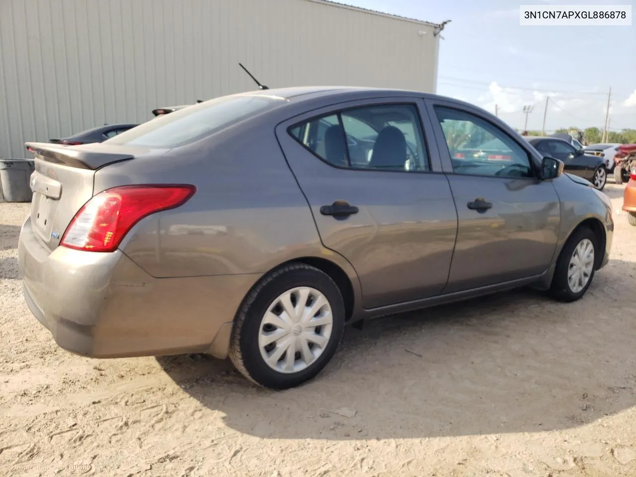 2016 Nissan Versa S VIN: 3N1CN7APXGL886878 Lot: 65842094