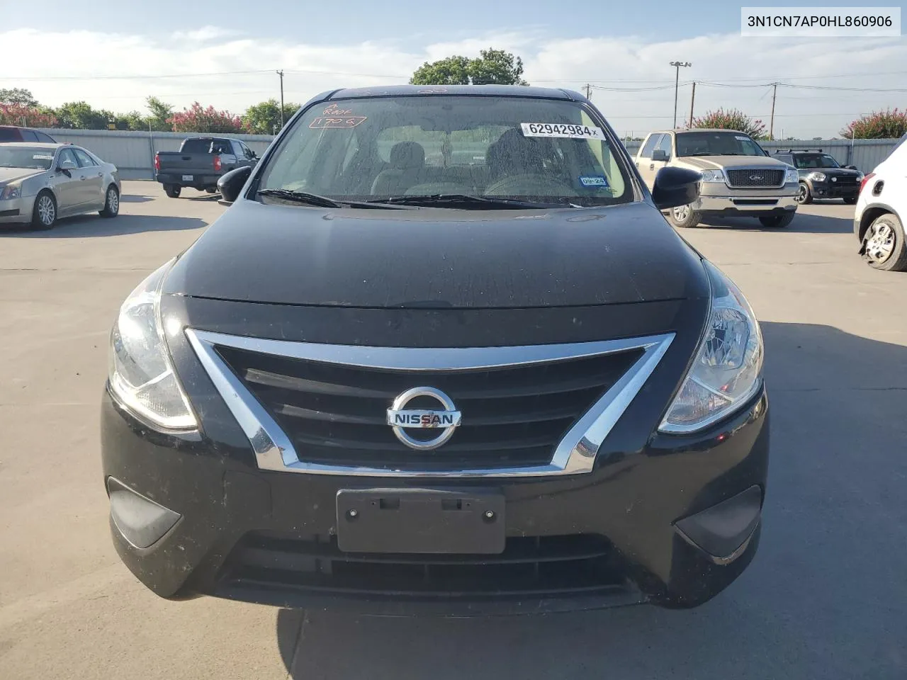 2017 Nissan Versa S VIN: 3N1CN7AP0HL860906 Lot: 62942984