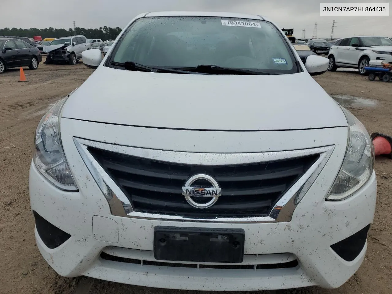 2017 Nissan Versa S VIN: 3N1CN7AP7HL864435 Lot: 70341064