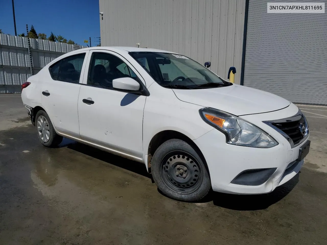 2017 Nissan Versa S VIN: 3N1CN7APXHL811695 Lot: 70472364