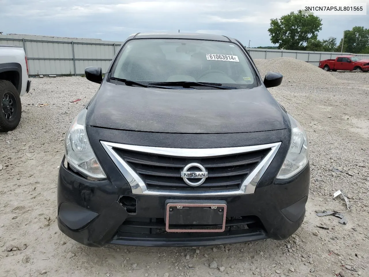 2018 Nissan Versa S VIN: 3N1CN7AP5JL801565 Lot: 61063914