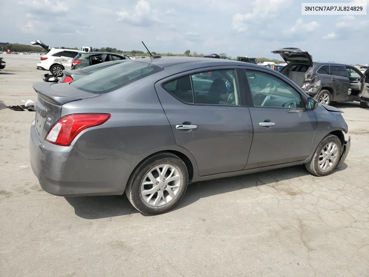 3N1CN7AP7JL824829 2018 Nissan Versa S