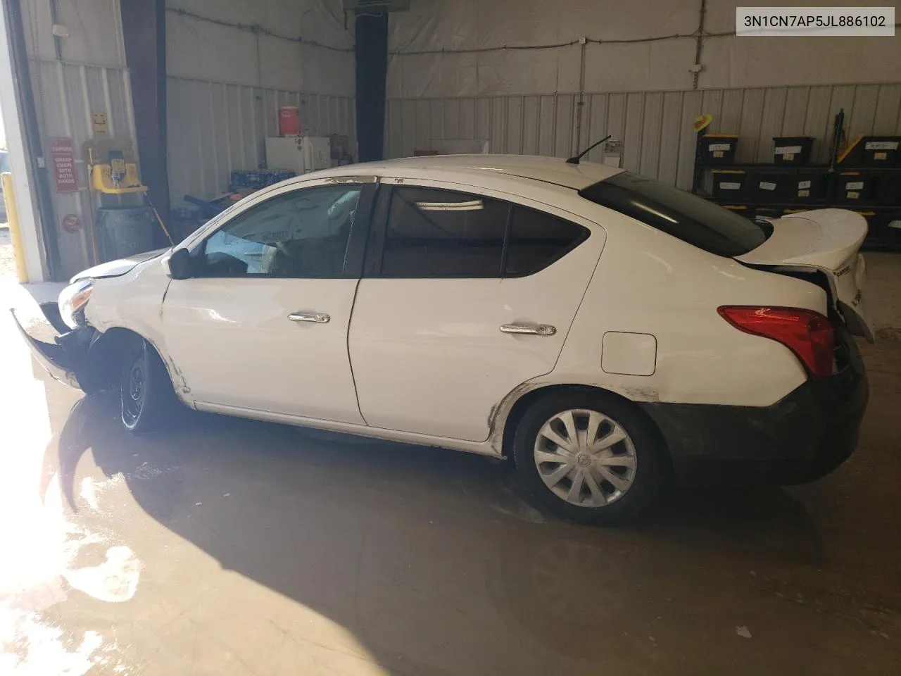 2018 Nissan Versa S VIN: 3N1CN7AP5JL886102 Lot: 75396234