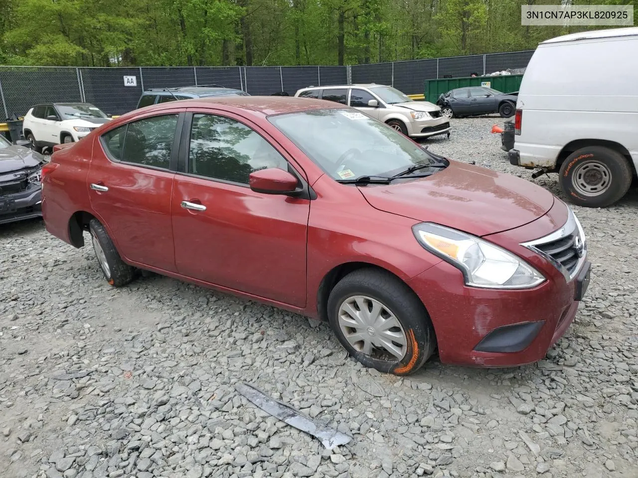 3N1CN7AP3KL820925 2019 Nissan Versa S